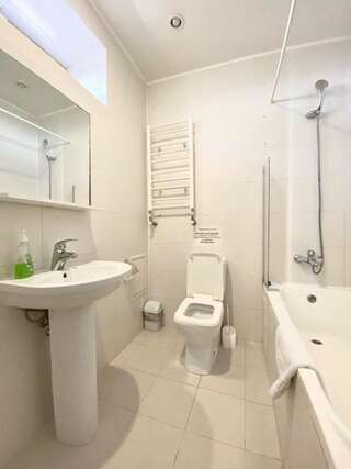 Апартаменты Luxury Vip Apartment on Deribasivska Одесса Апартаменты с 3 спальнями-25